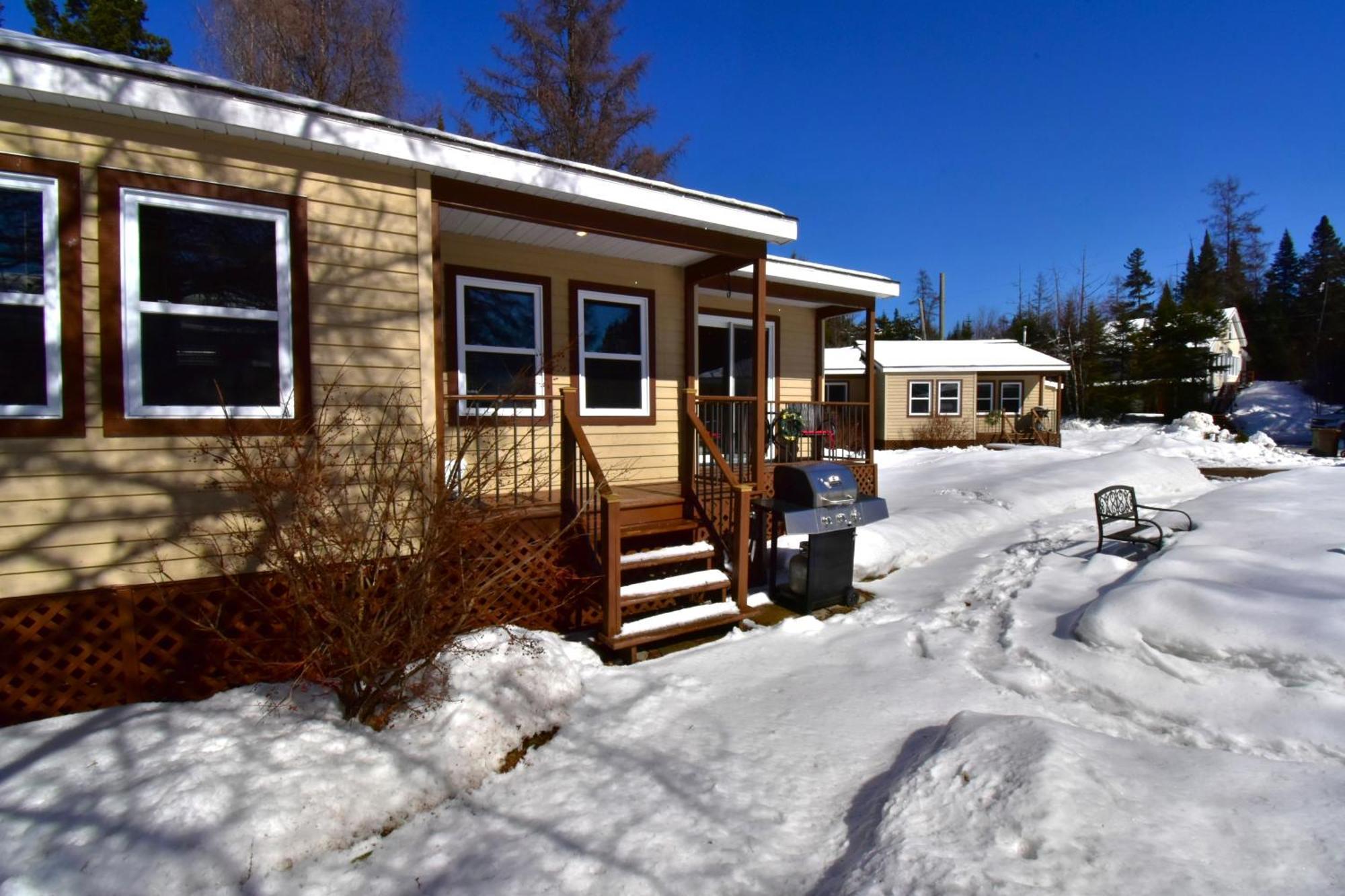 Emme Chalets Sainte-Lucie-de-Doncaster Dış mekan fotoğraf