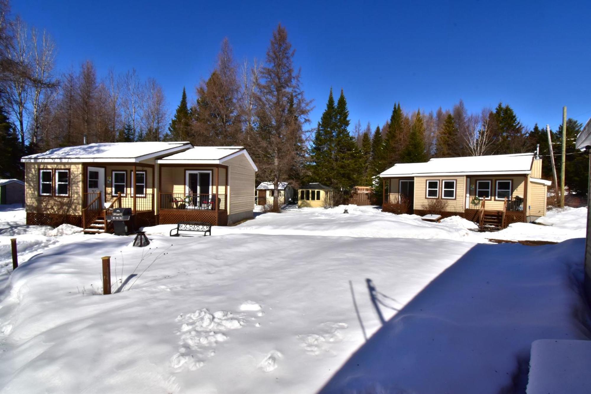 Emme Chalets Sainte-Lucie-de-Doncaster Dış mekan fotoğraf