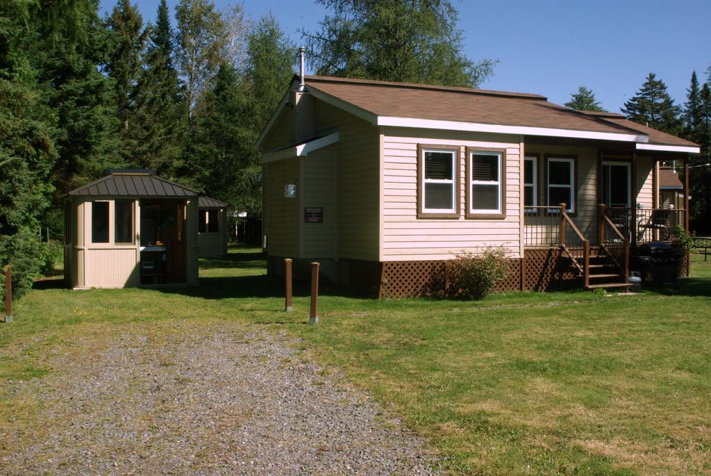 Emme Chalets Sainte-Lucie-de-Doncaster Oda fotoğraf